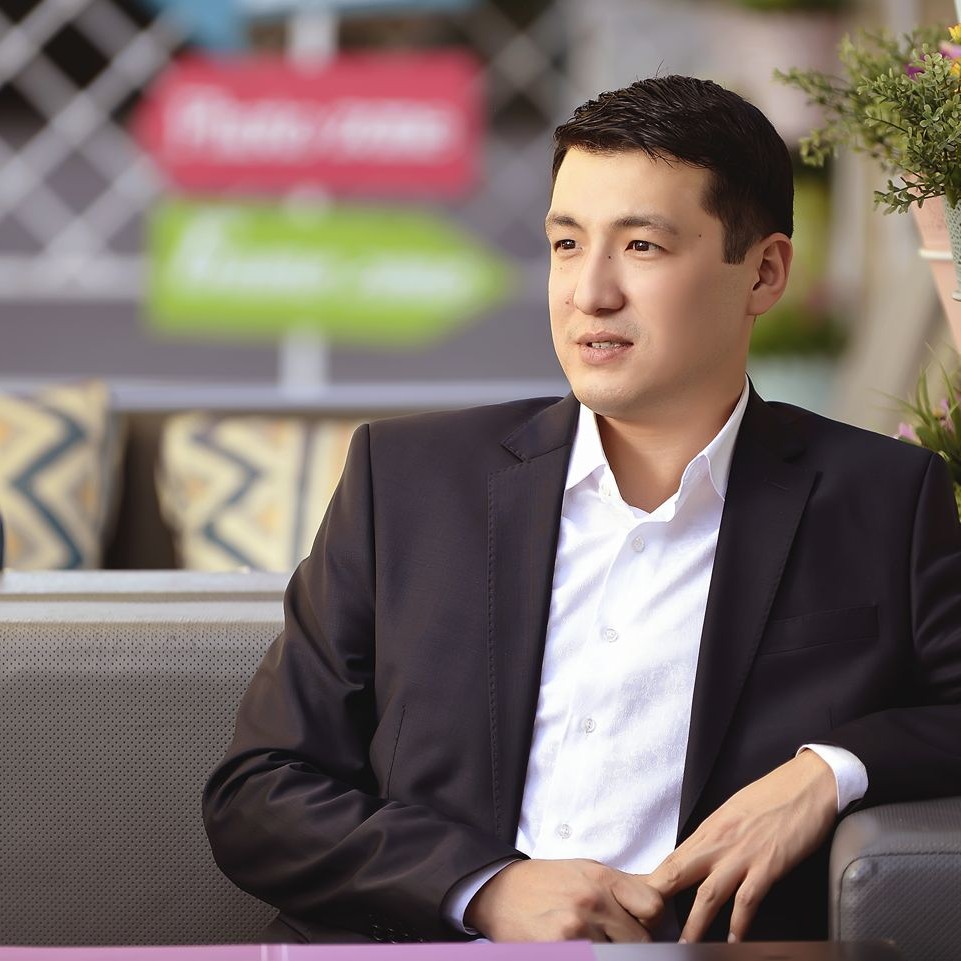 Абир Касенов